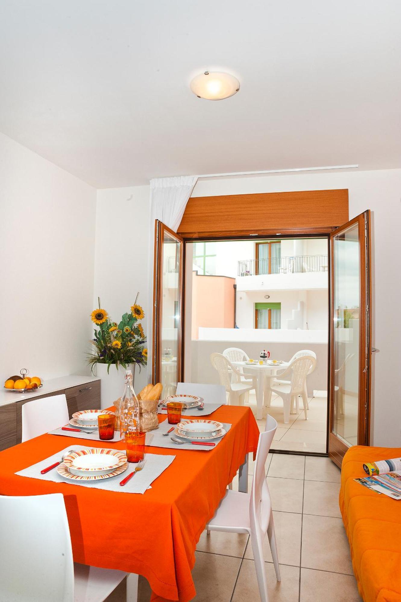 Residence Galleria Gran Mado Caorle Bagian luar foto