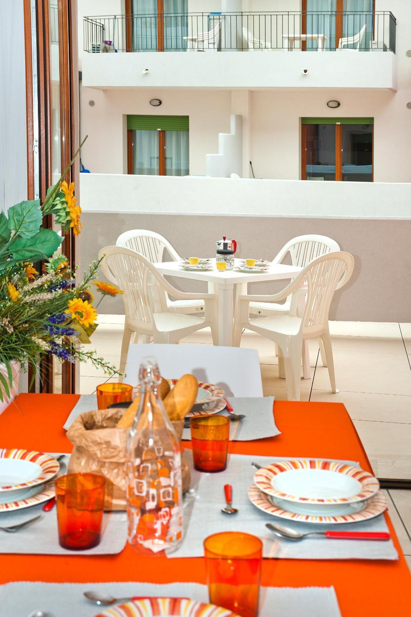 Residence Galleria Gran Mado Caorle Bagian luar foto